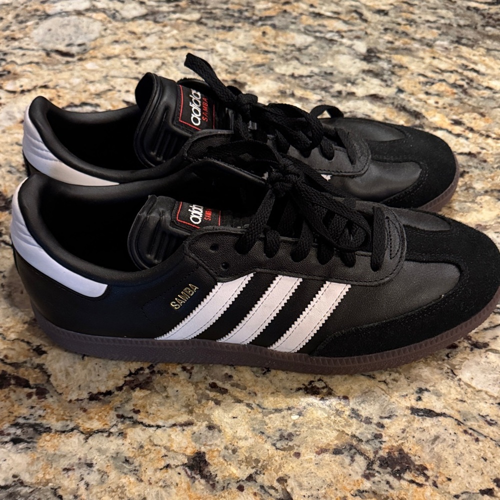 NWOT- Adidas Samba Black White Sneakers Men’s 10